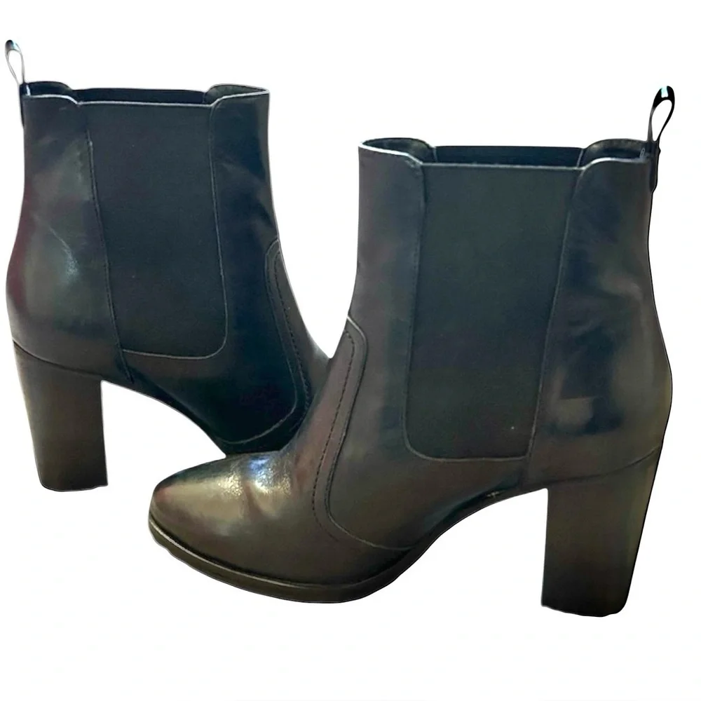 Seychelles Hustle Platform Chelsie Black Pull On Heeled Boots Womens size 9